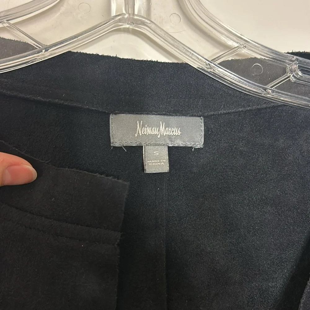 Neiman Marcus black jacket long sleeve - Picture 5 of 6